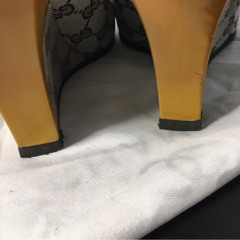 Gucci Beige Brown GG Canvas Open-Toe Slide Mules - Picture 4 of 12